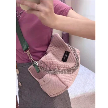 2023 Нова Японски Корейски кадифе спортна чанта, ежедневна чанта през рамо, женствена чанта през рамо голям капацитет, прекрасна розова чанта за междуградски пътувания