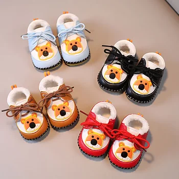 Новороденото Cartoony Velvet сгъсти Изработена Чанта, Обувки за бебета от 0-2 години Памучен обувки за малки Мъжки момичета Мека подметка