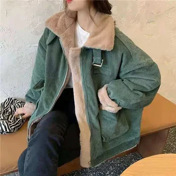 Утепленная дамско зимно яке, на Корейското свободно универсално вельветовое палта за жени, ежедневното топло плюшевое палто оверсайз с цип, новост 2022 г.